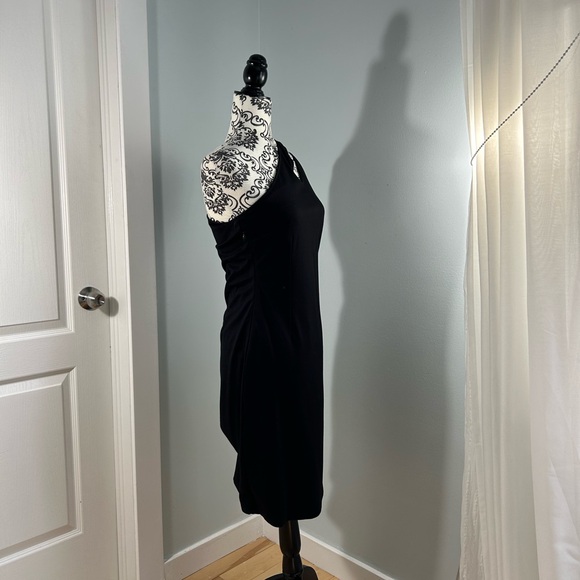 Black one shoulder cocktail dress - Picture 3 of 3